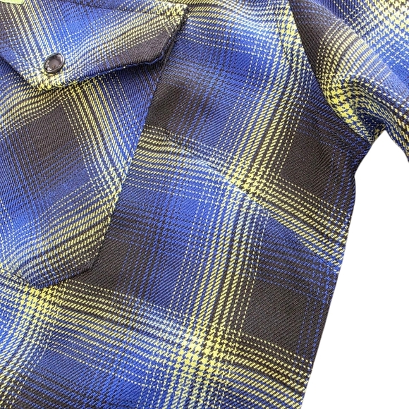 Dixxon Flannel The Gill-Man Women's Shirt Women Size L Limited Edition Plaid - Picture 5 of 10